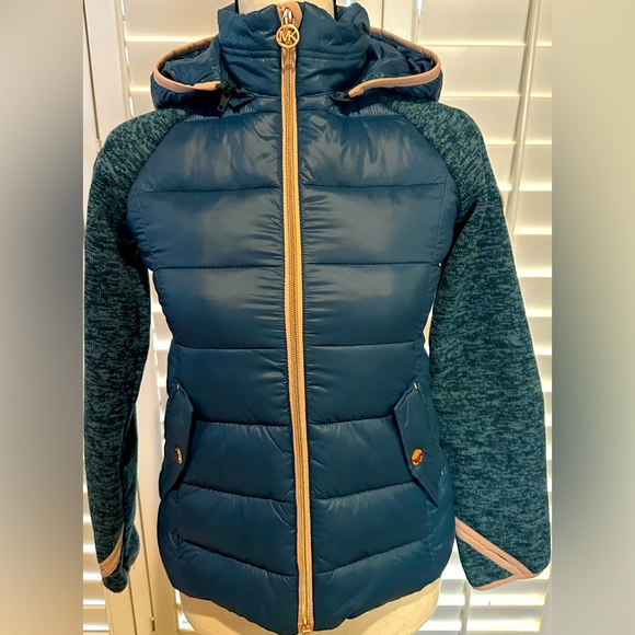 MICHEAL Micheal Kors puffer jacket with hood size 10/12 - Picture 1 of 10